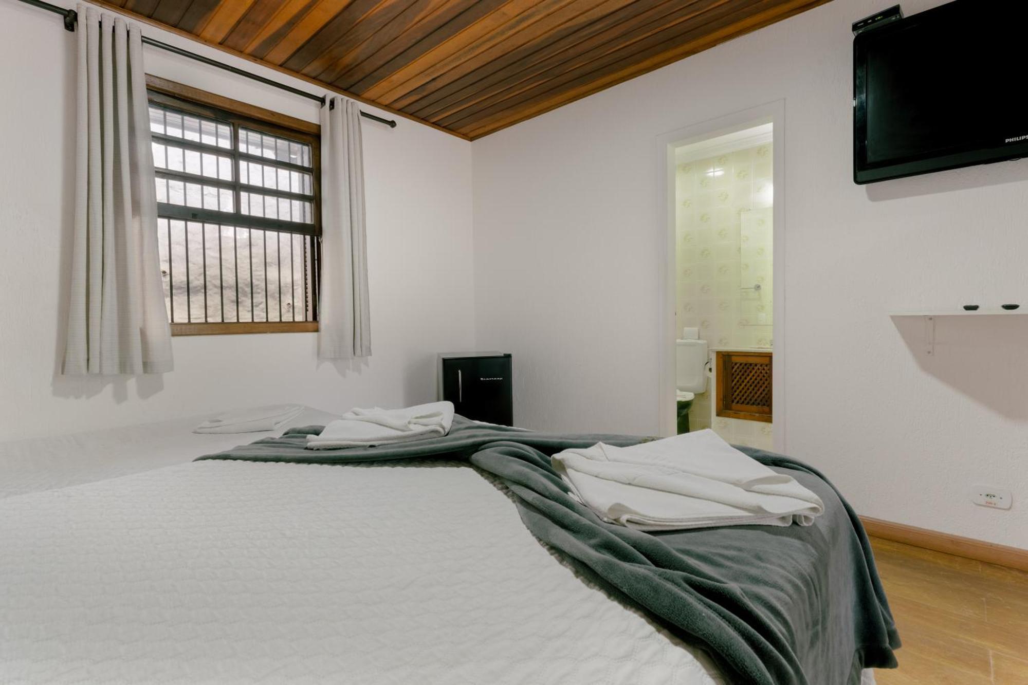 Velinn Pousada Vila Floratta Campos do Jordao Room photo